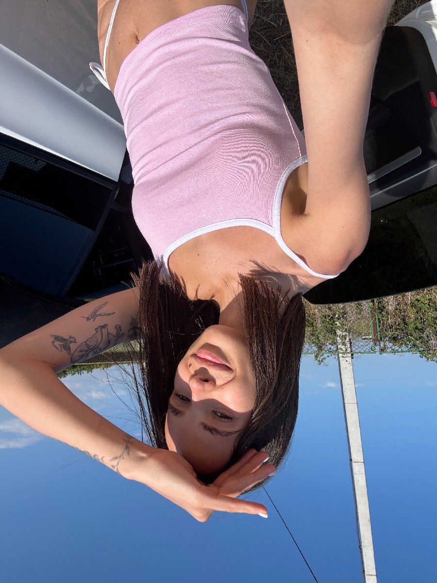 Sexy model Tina in Jimo